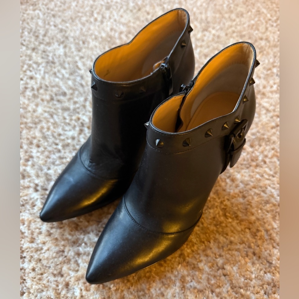 Enzo Angiolini Black Leather Studded Ankle Boots Booties in new condition 7